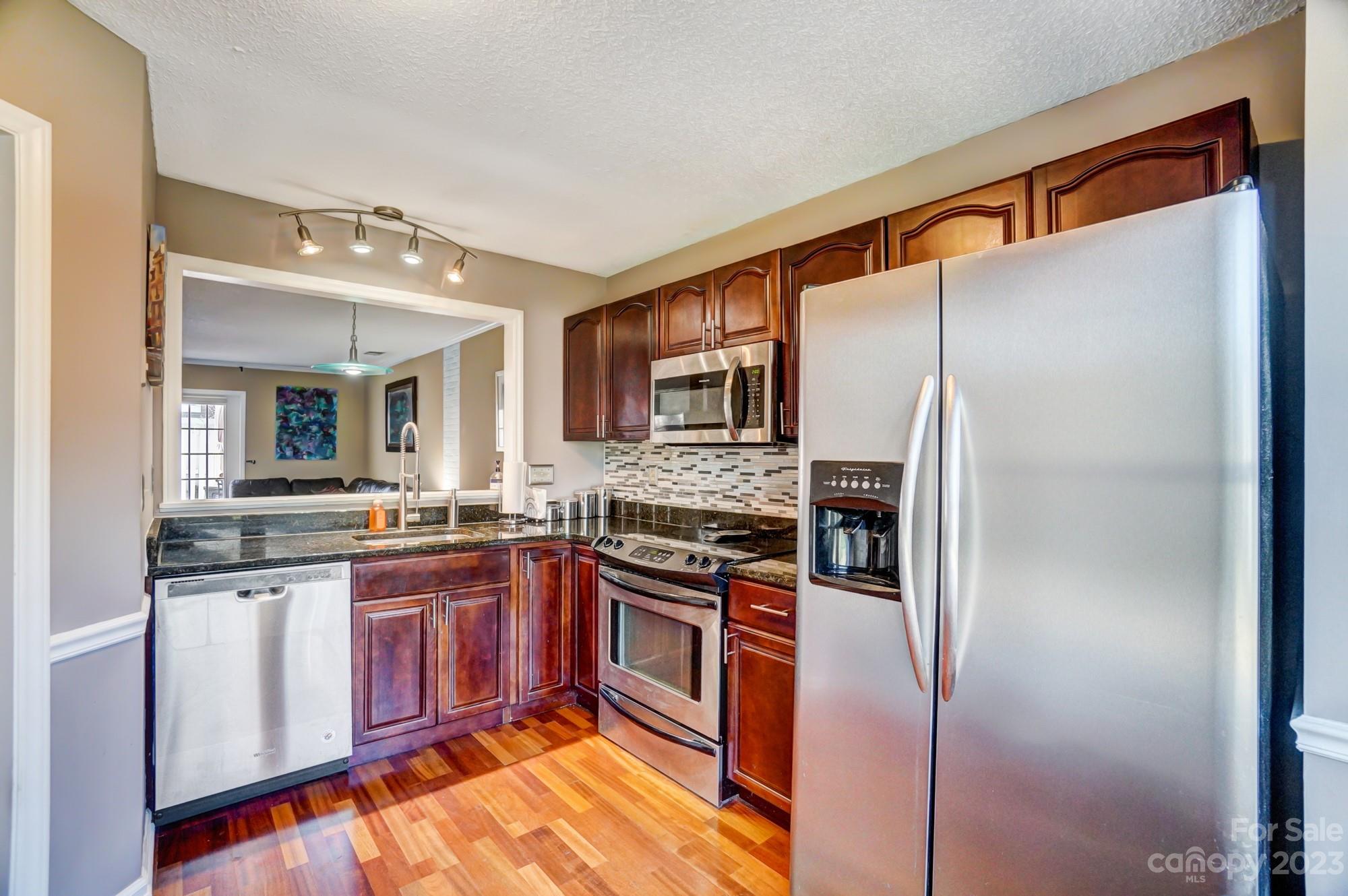 Gates At Quail Hollow - Residential