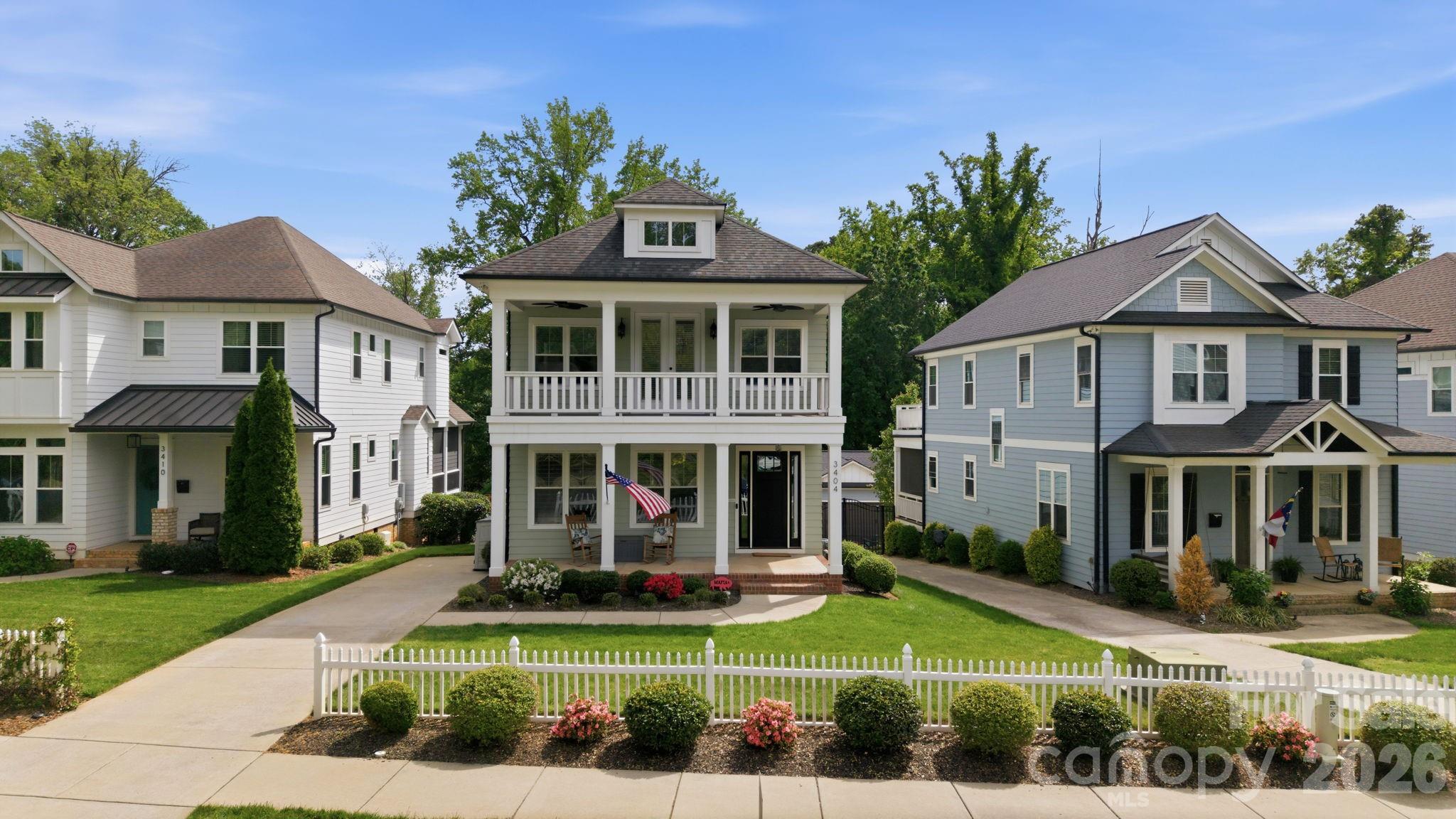 The Oaks at Midwood - Residential