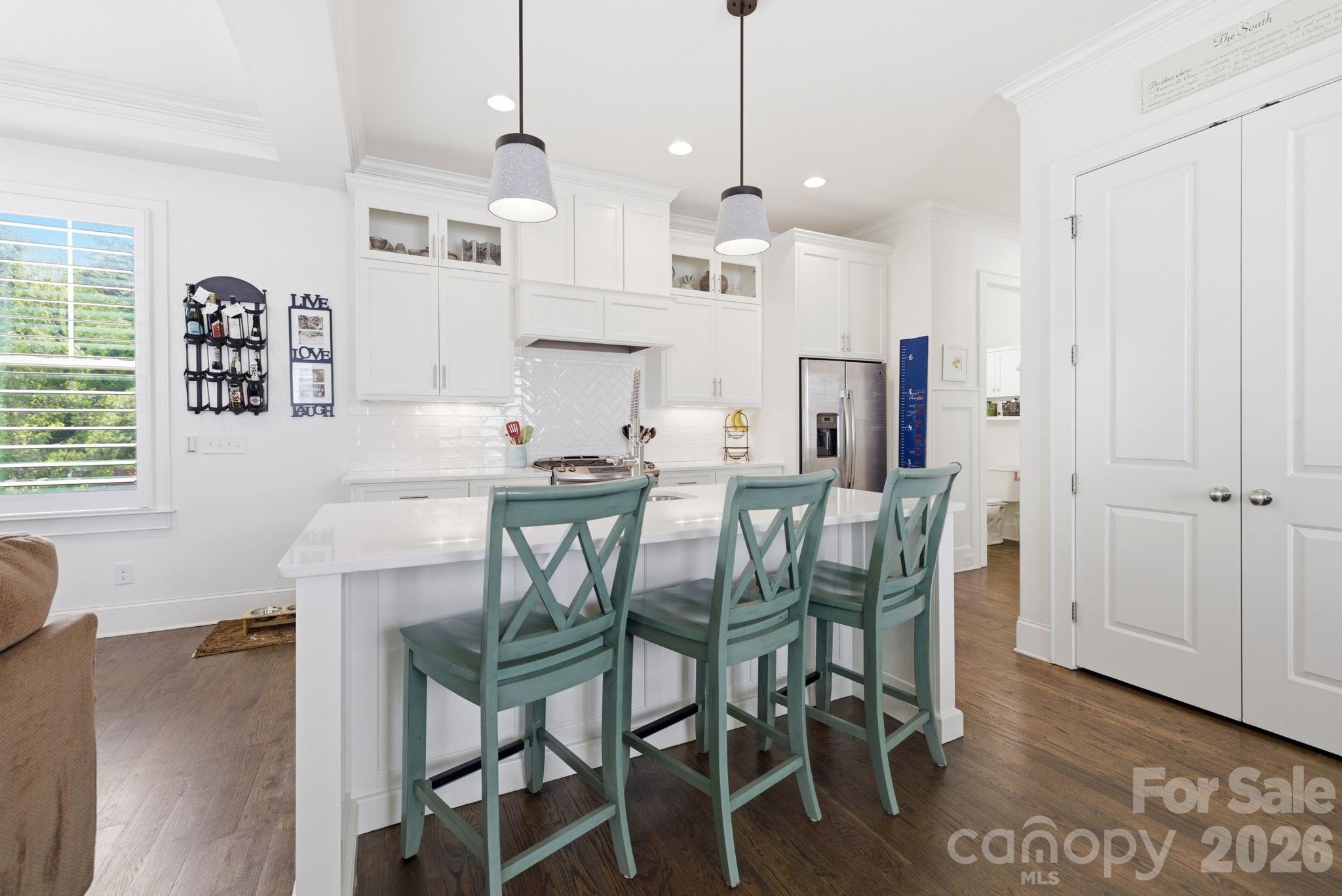 The Oaks at Midwood - Residential