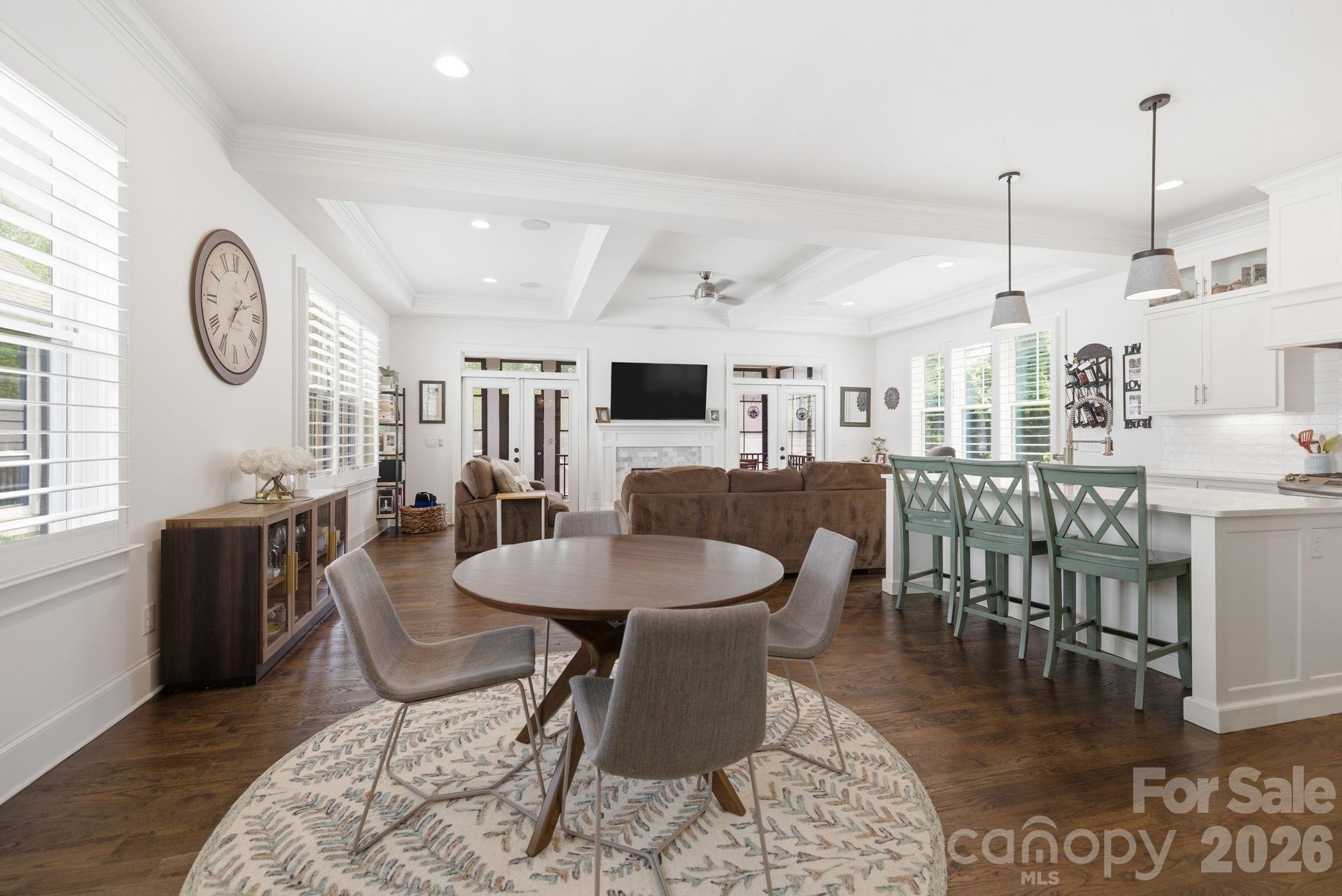 The Oaks at Midwood - Residential