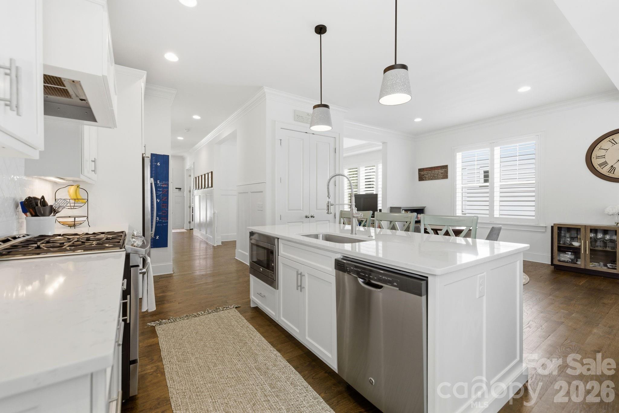 The Oaks at Midwood - Residential