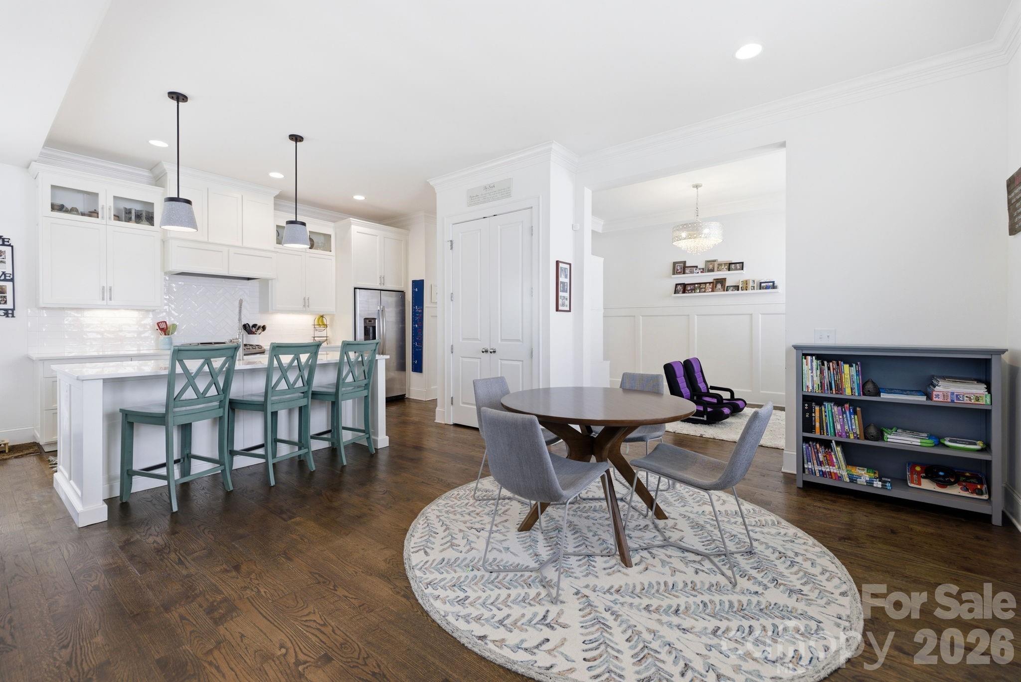 The Oaks at Midwood - Residential