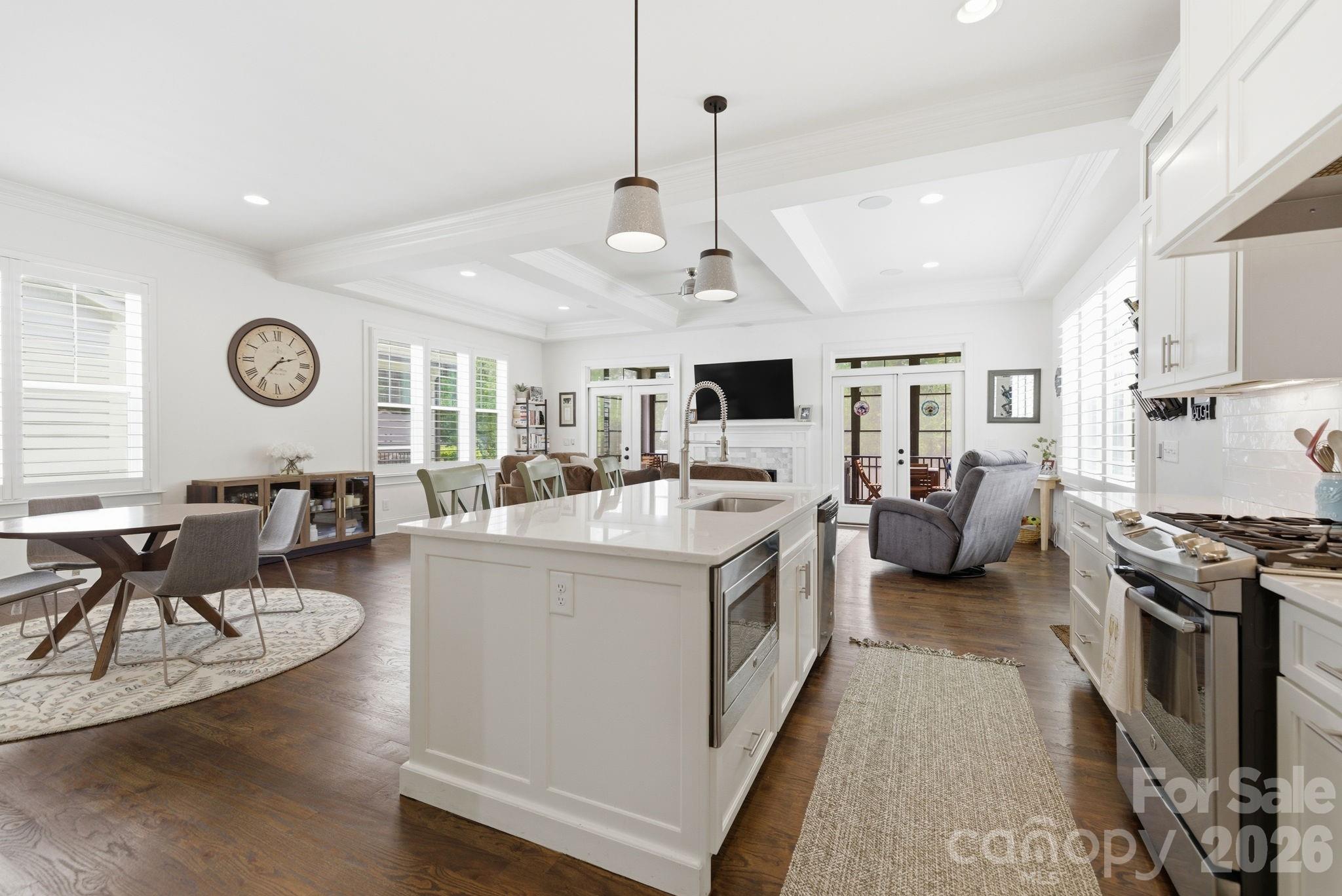 The Oaks at Midwood - Residential