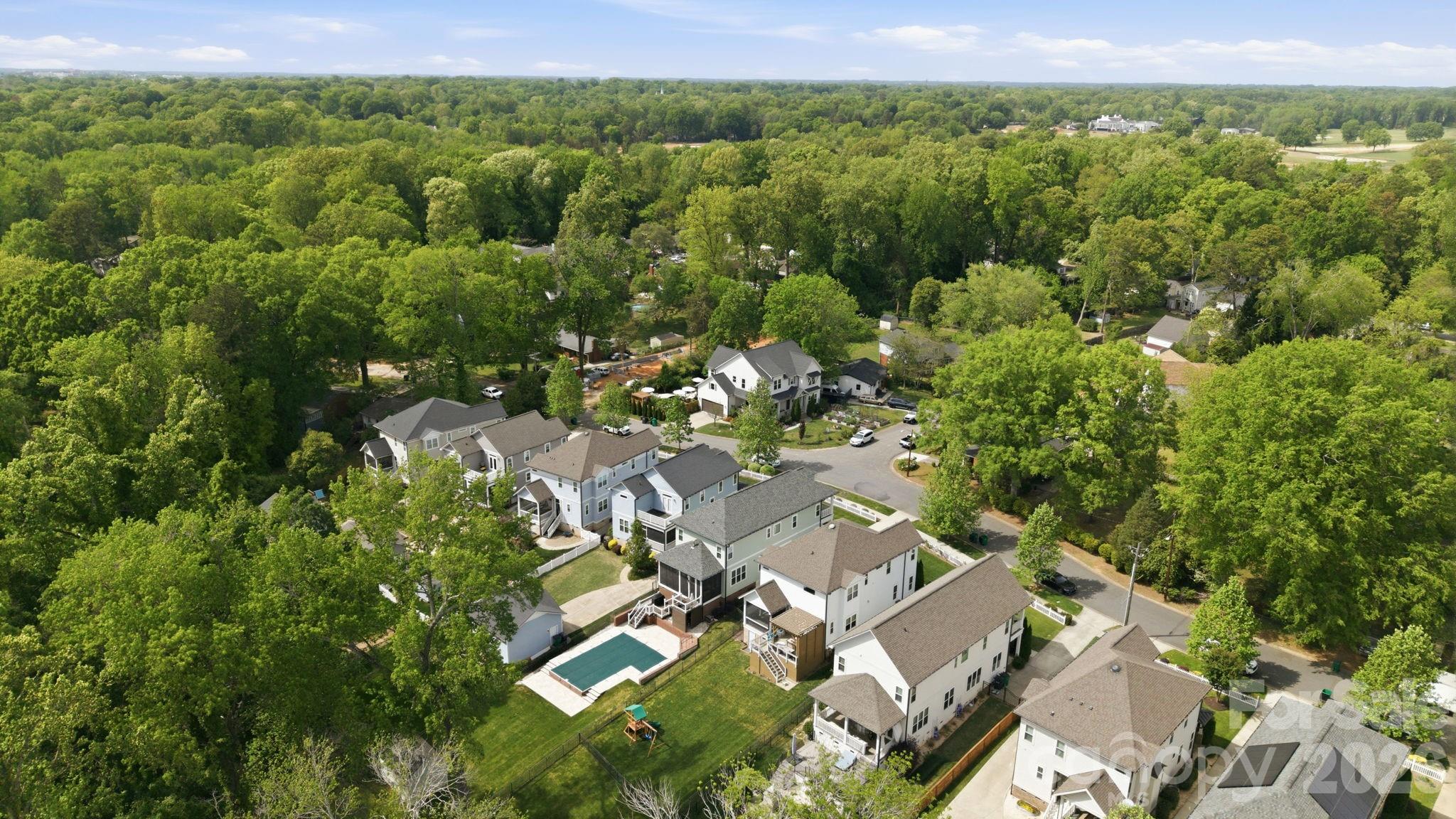 The Oaks at Midwood - Residential