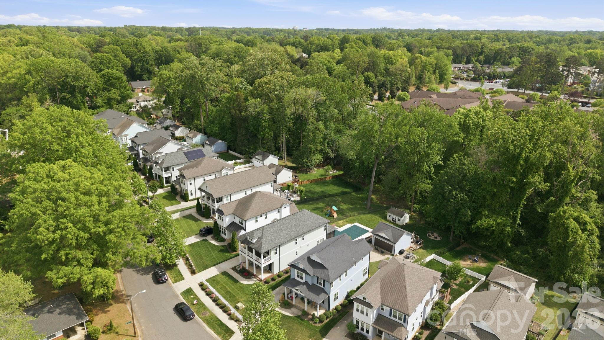 The Oaks at Midwood - Residential