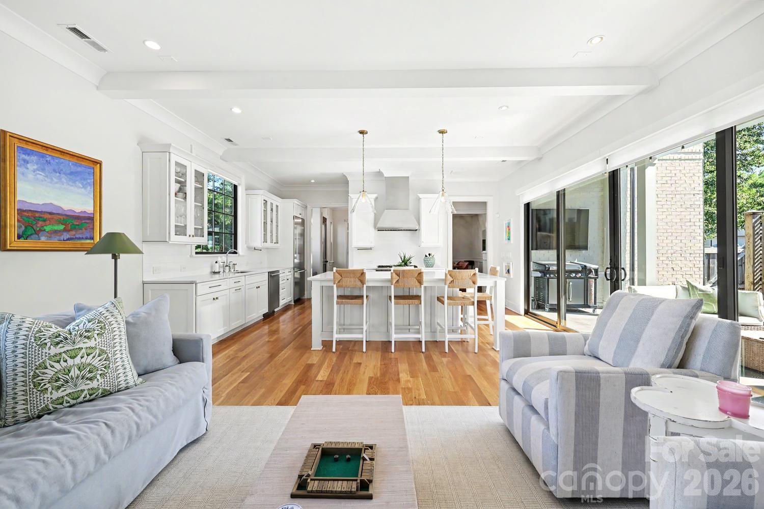 187 N Canterbury Road