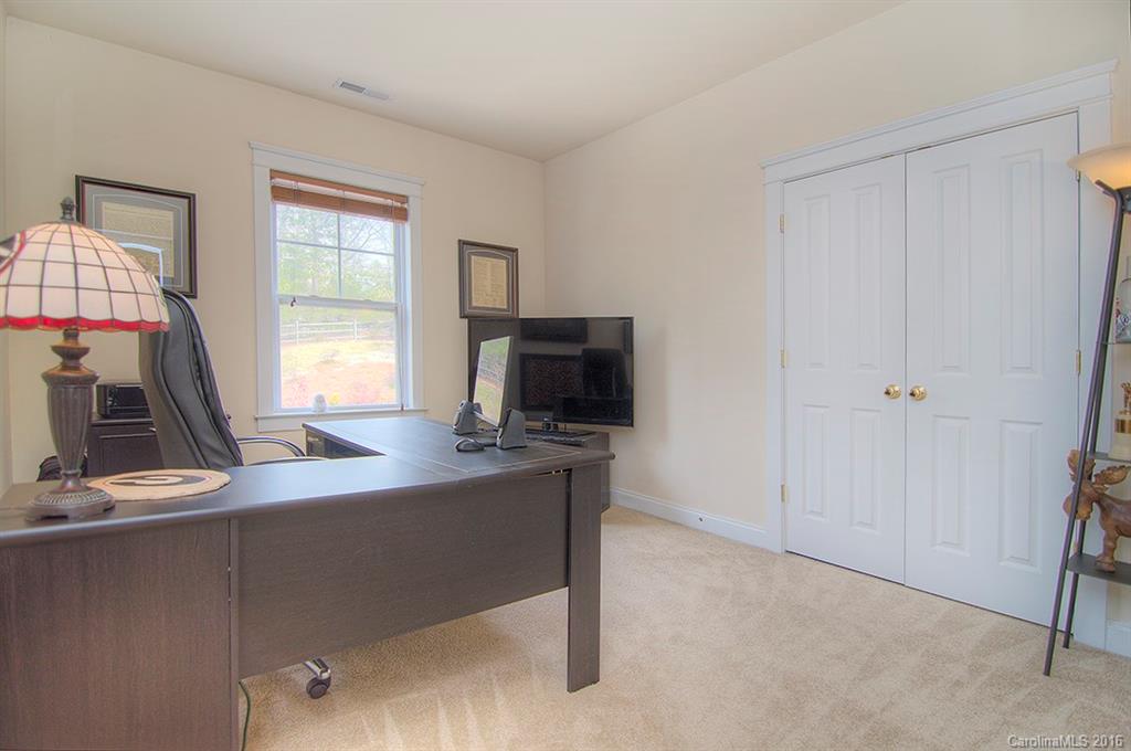 Lake Shore - Residential