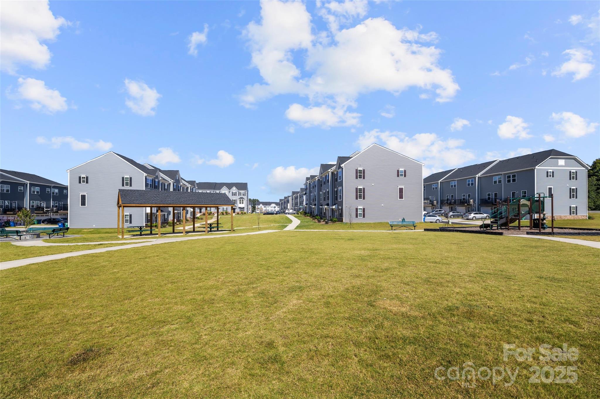 Stone creek Townhomes - Residential