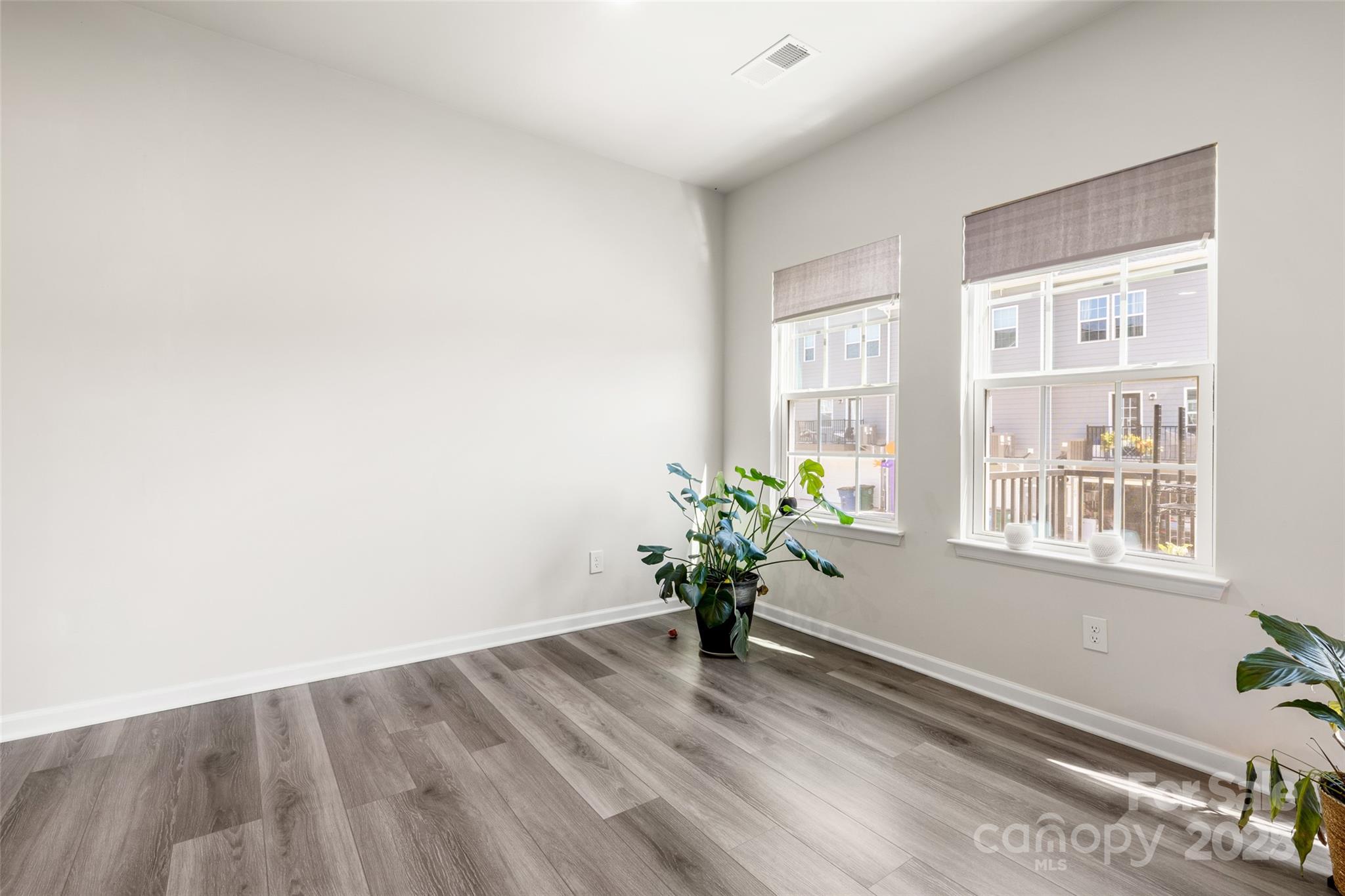 Stone creek Townhomes - Residential