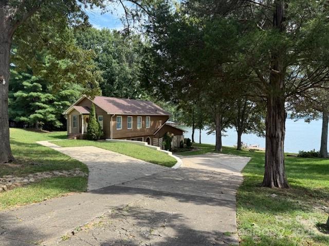 2060 Stoneview Circle