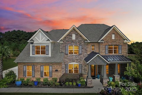 Photo of 1020 Liggets Drive, Matthews, NC 28104 (MLS # 4307054)