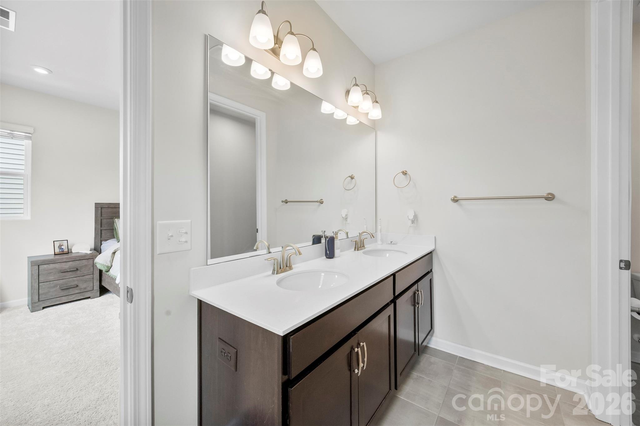 Fifteen 15 Cannon - Residential