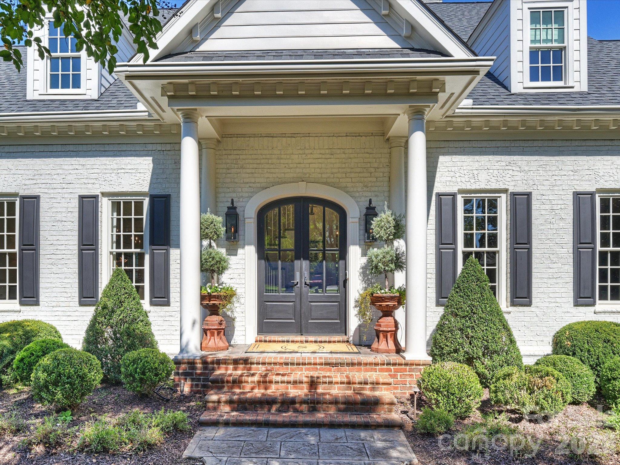 3601 Hampton Manor Drive