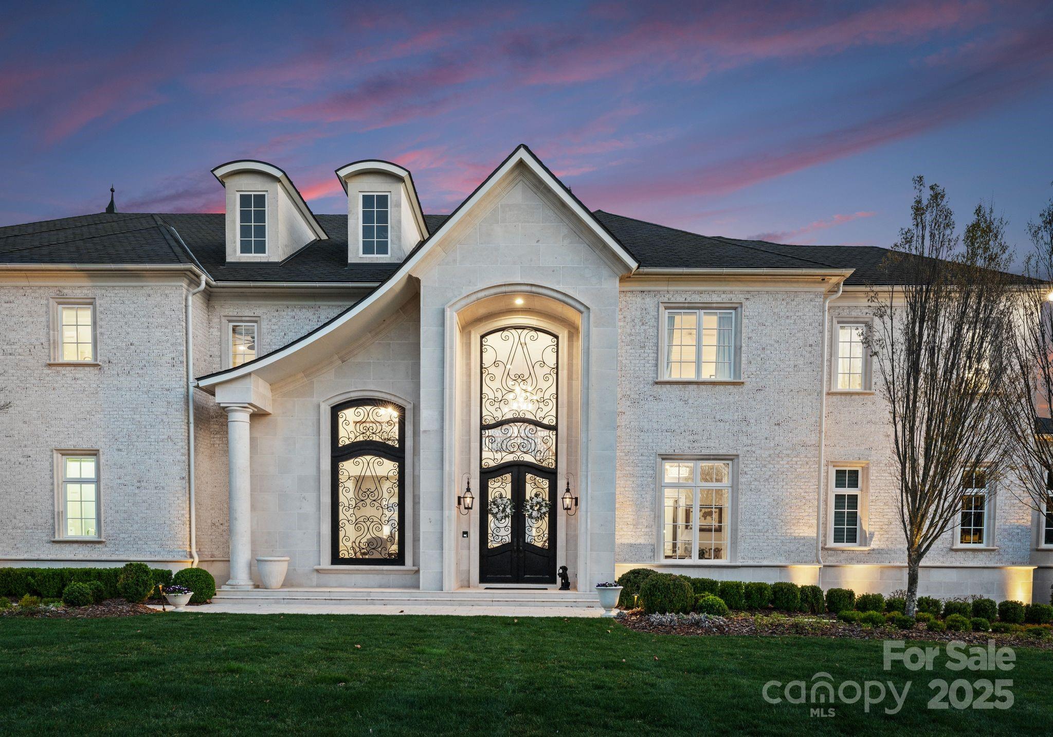 8228 Bay Pointe Drive