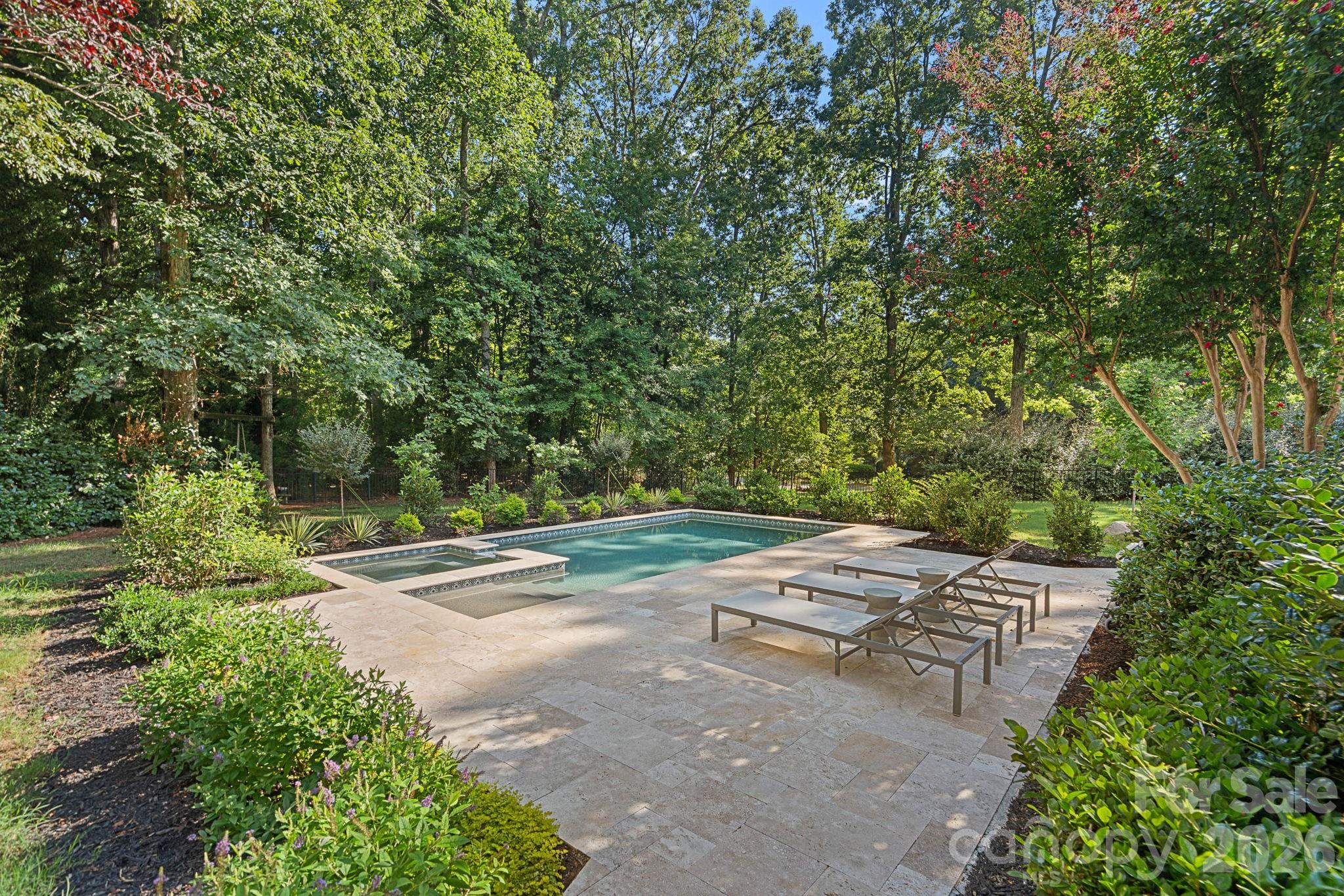 157 Dedham Loop