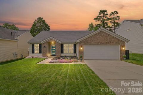 8409 Ewen Circle Charlotte NC 28269