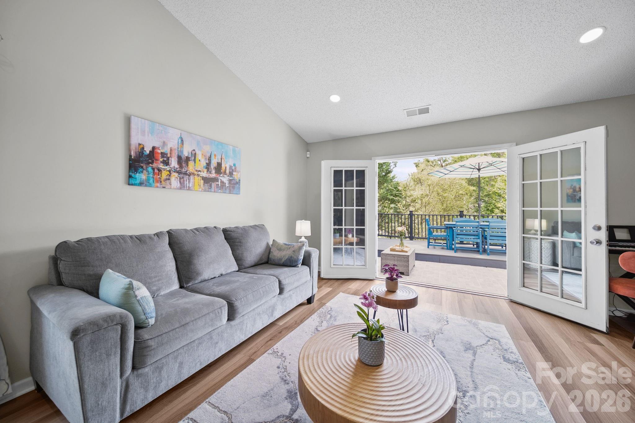 Ravenswood - Residential