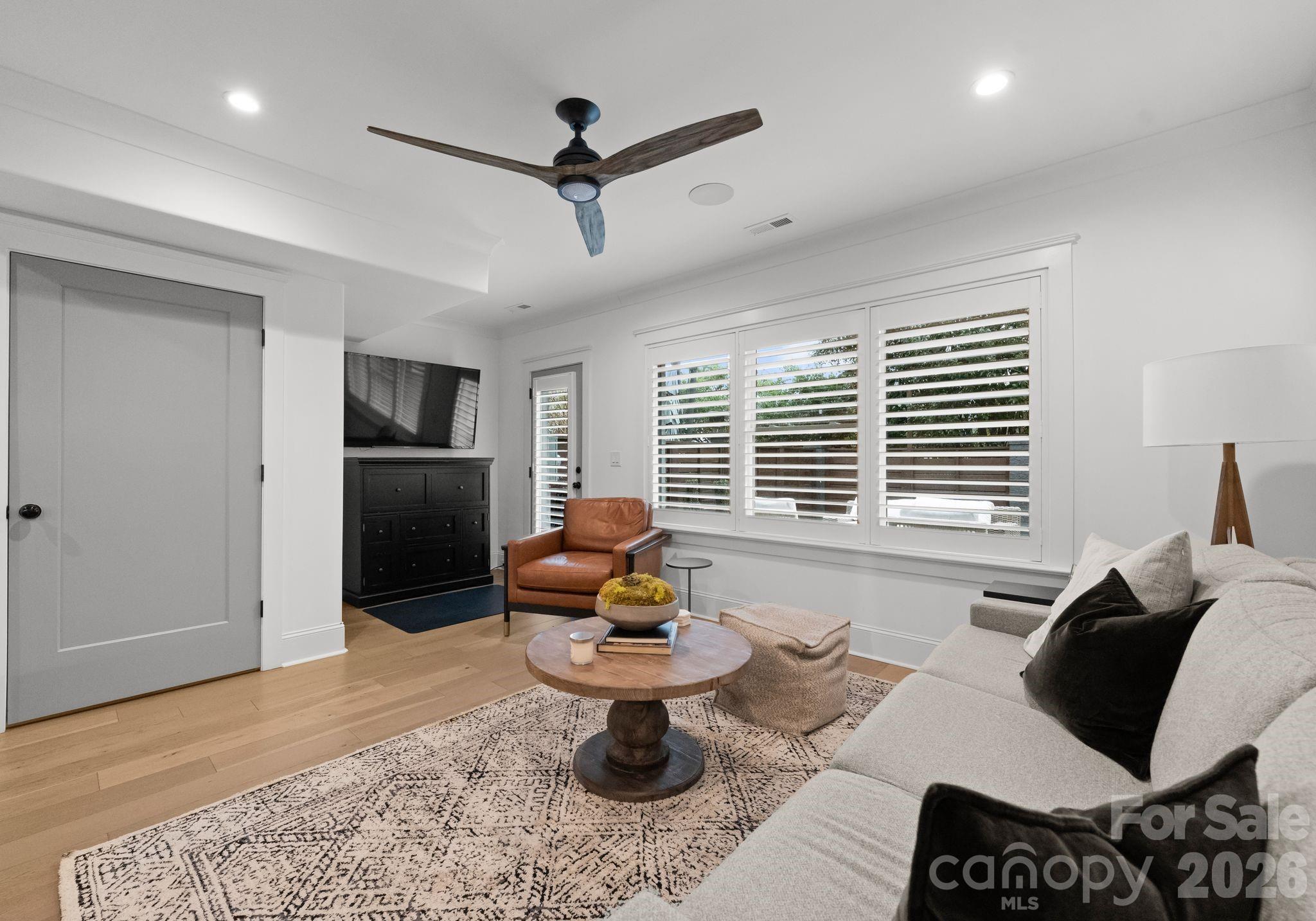 Elizabeth - Residential