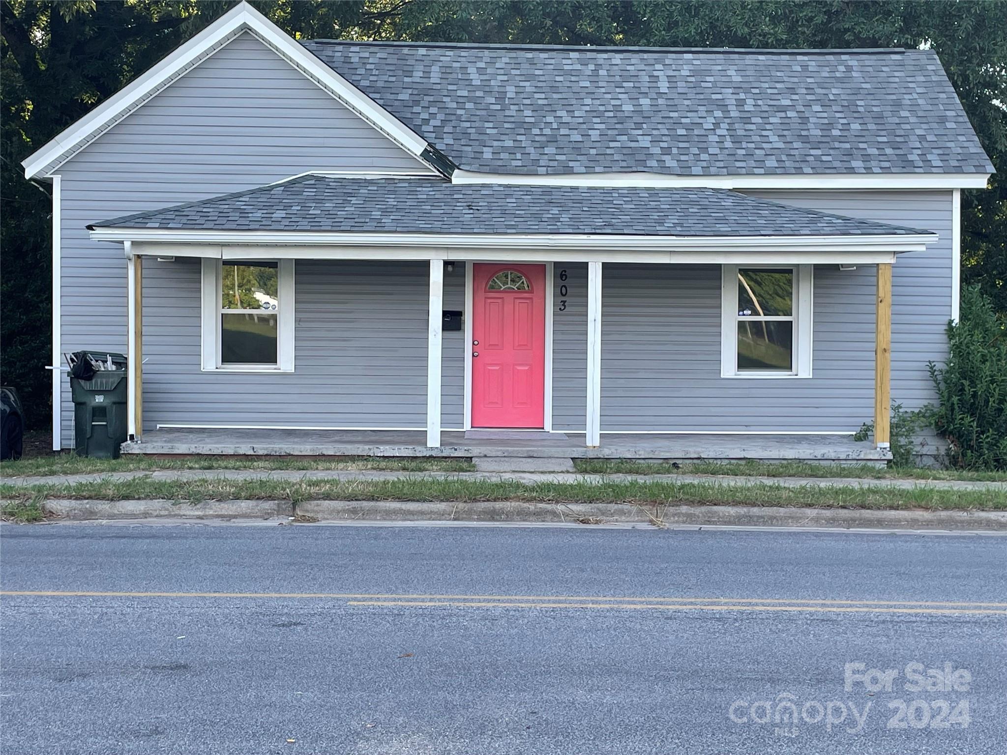 Photo 1 of 9 — 603 S Marietta Street, Gastonia, NC 28052