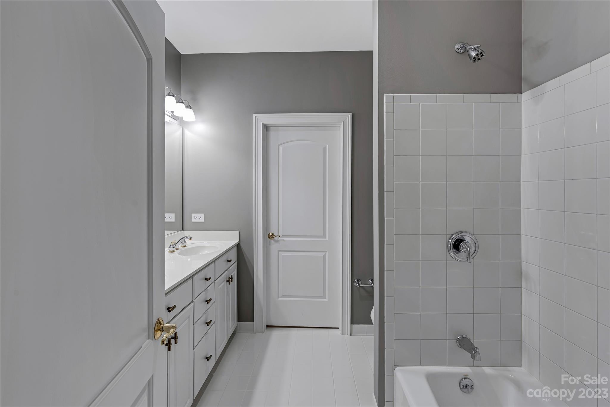 400 North Church - Residential