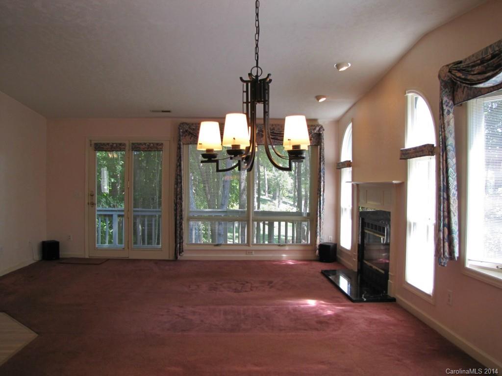 Tega Cay - Residential