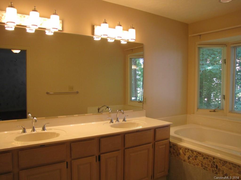 Tega Cay - Residential