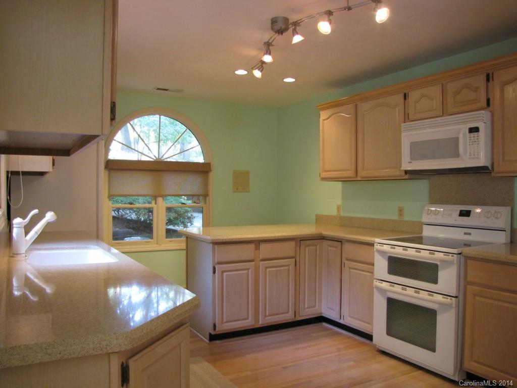 Tega Cay - Residential