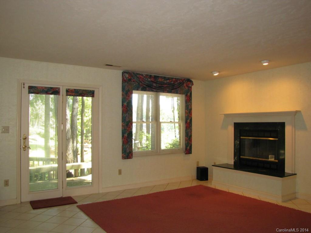 Tega Cay - Residential