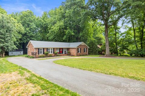 8938 Glencroft Road Mint Hill NC 28227