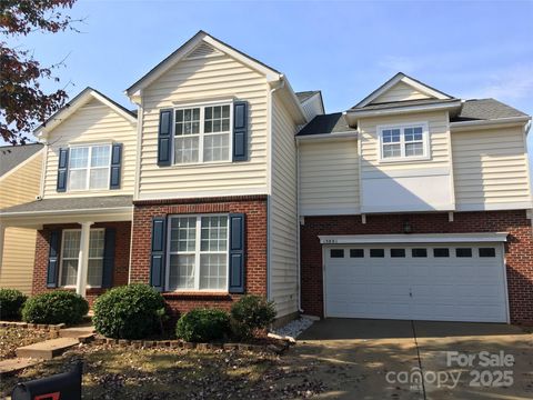 Photo of 13801 Holly Stream Drive, Huntersville, NC 28078 (MLS # 4315717)