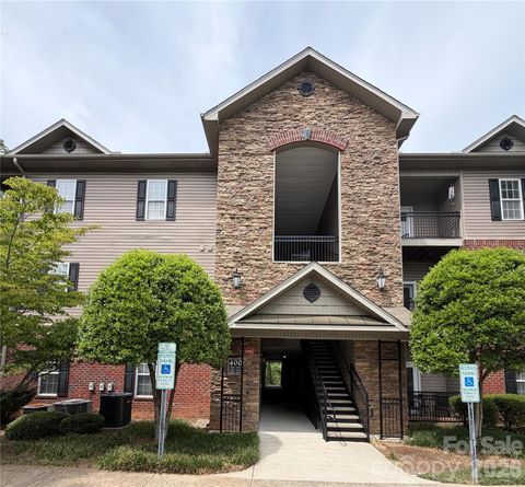 Photo of 413 Appeldoorn Circle #413, Asheville, NC 28803 (MLS # 4362140)