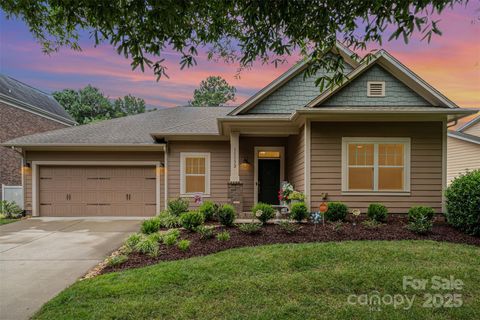 11132 Warfield Avenue Huntersville NC 28078