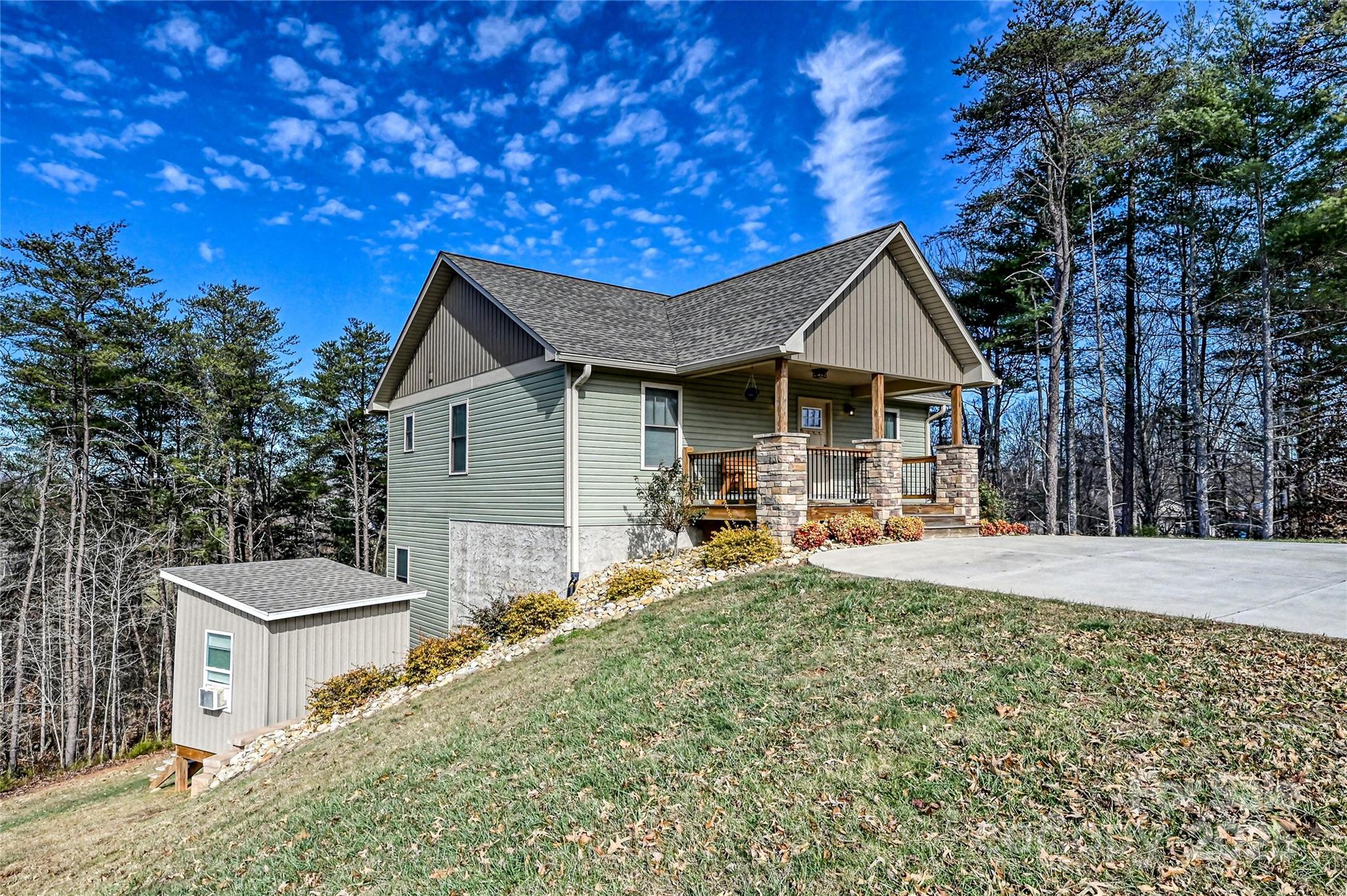 11 Ridge Brook Drive