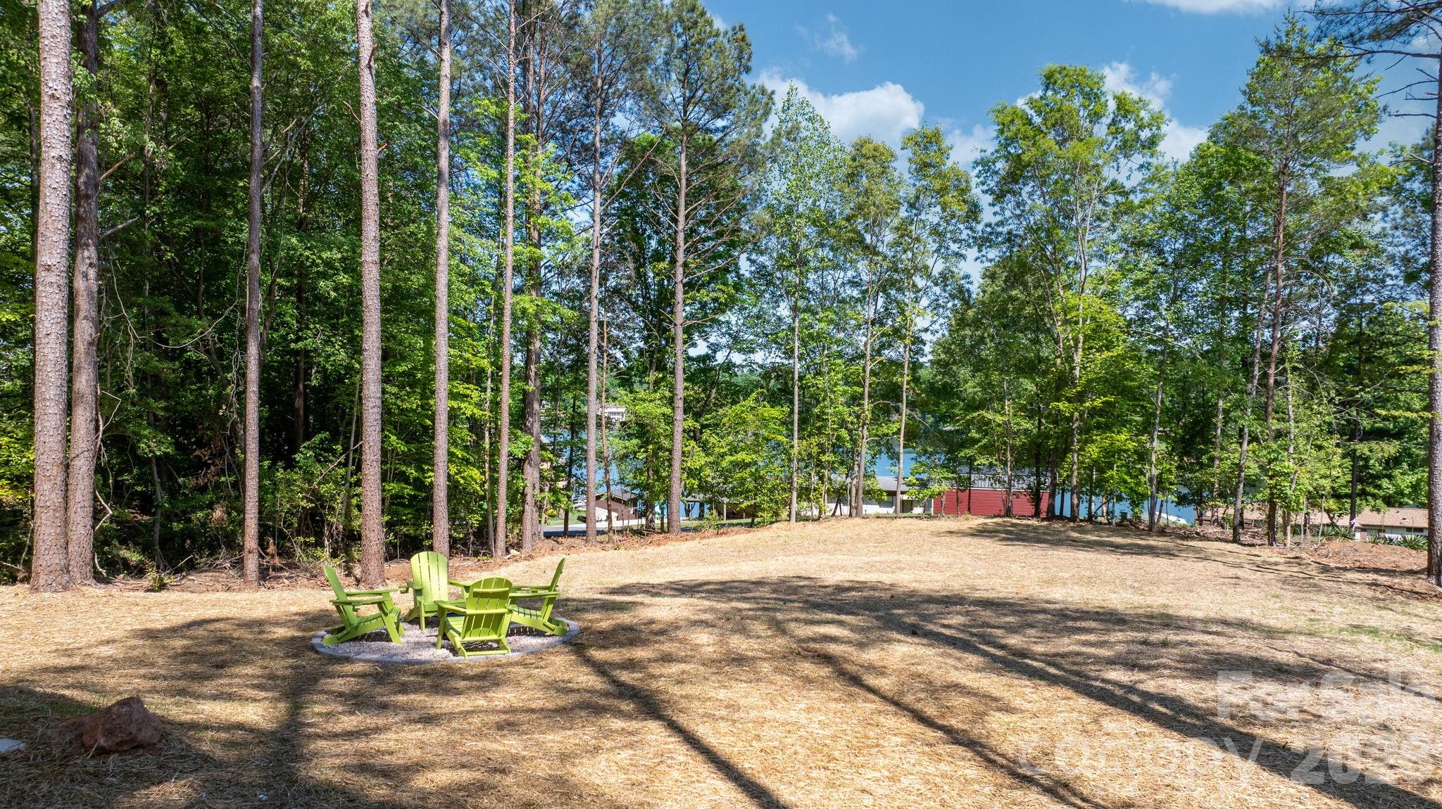 CRYSTAL FALLS - Residential