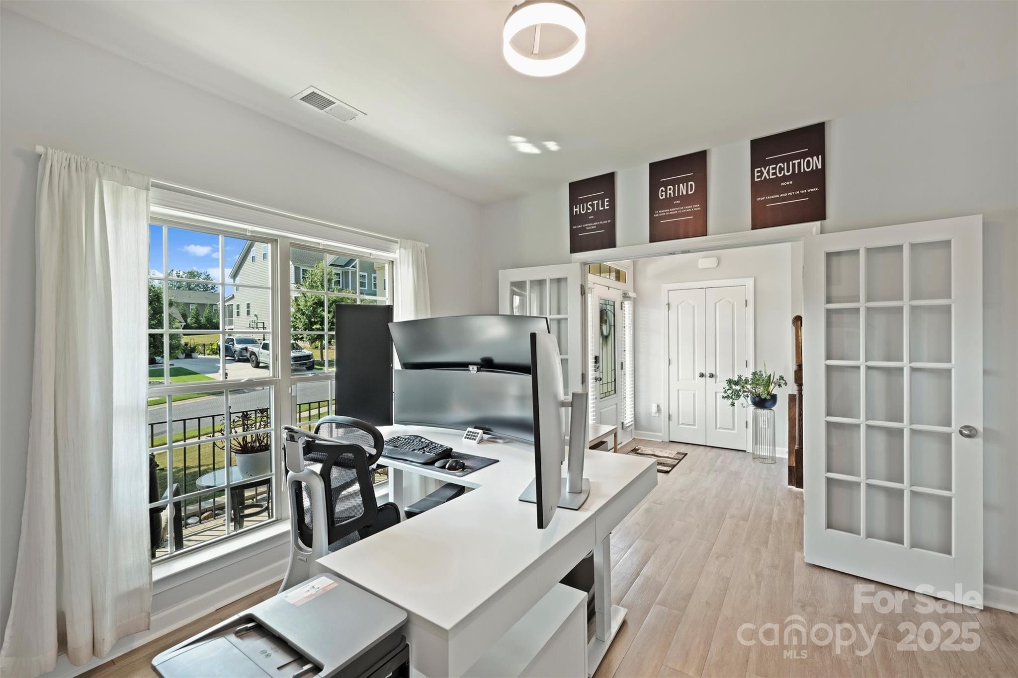 15933 Arabian Mews Lane