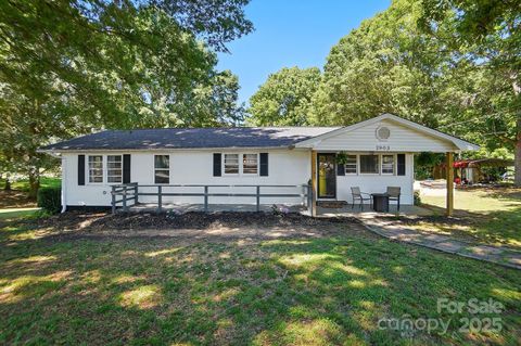 Photo of 2903 Price Rushing Road, Monroe, NC 28110 (MLS # 4260837) Photo of 2903 Price Rushing Road, Monroe, NC 28110 (MLS # 4260837)