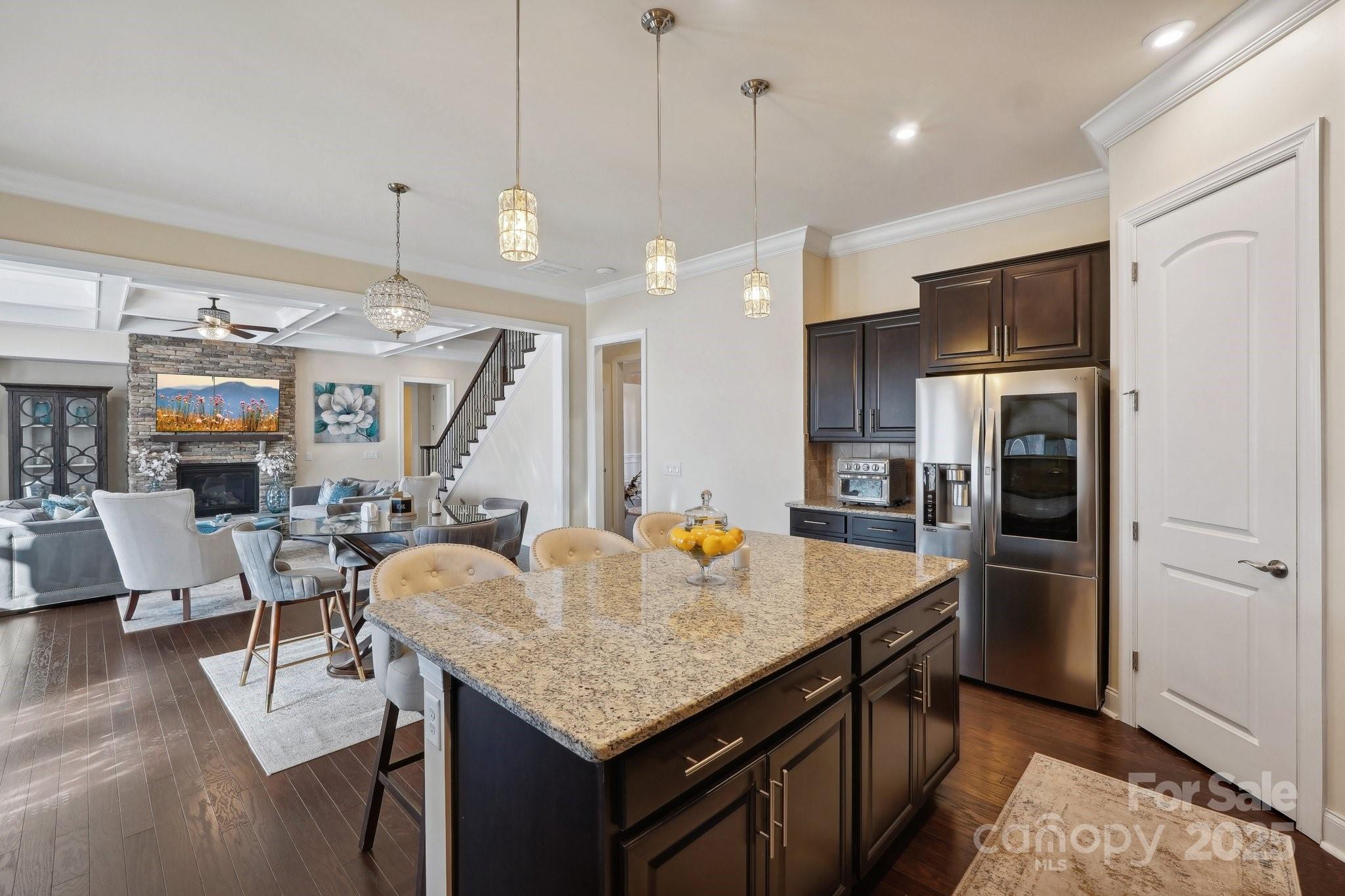 Queensbridge - Residential