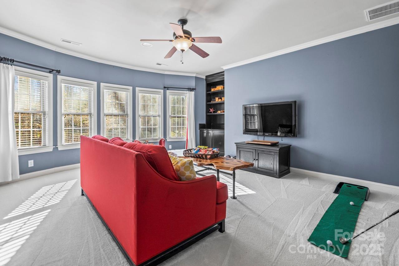 Treetops At Cowans Ford - Residential