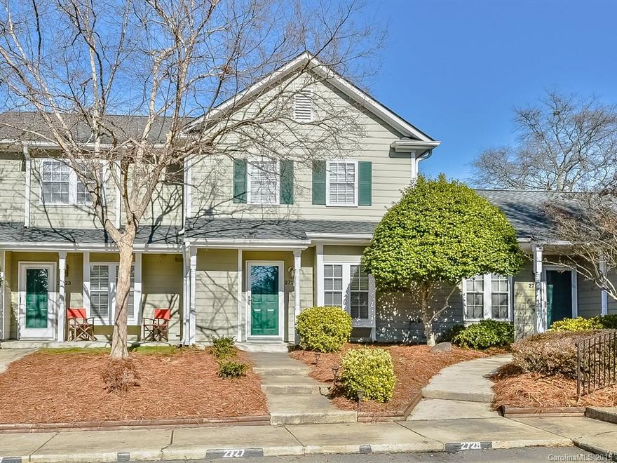 Adorable Townhome with 2 Master Bedrooms in the desirable Hamlin Park.  Fantastic Location off of Park Rd--- Close to Shopping and Restaurants---Just a Quick Drive to Uptown!  This home has ALL the upgrades you're  looking for-- Hardwood Floors, a Gourmet Kitchen w/ SS Appliances, 2 Master Suites, Fireplace AND... Refrigerator, Washer & Dryer will convey to your buyer--Wow! Neutral Paint and Carpet throughout.  2 Parking Spaces included.  This one certainly won't last long!