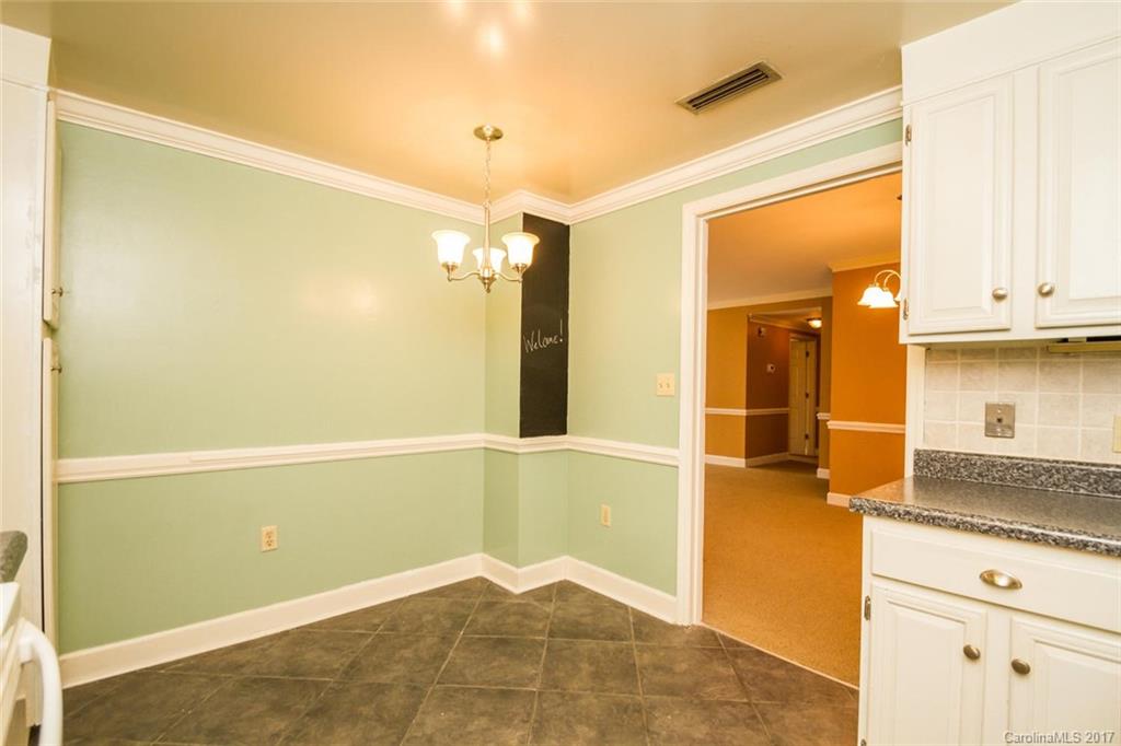 Queens Oaks - Residential