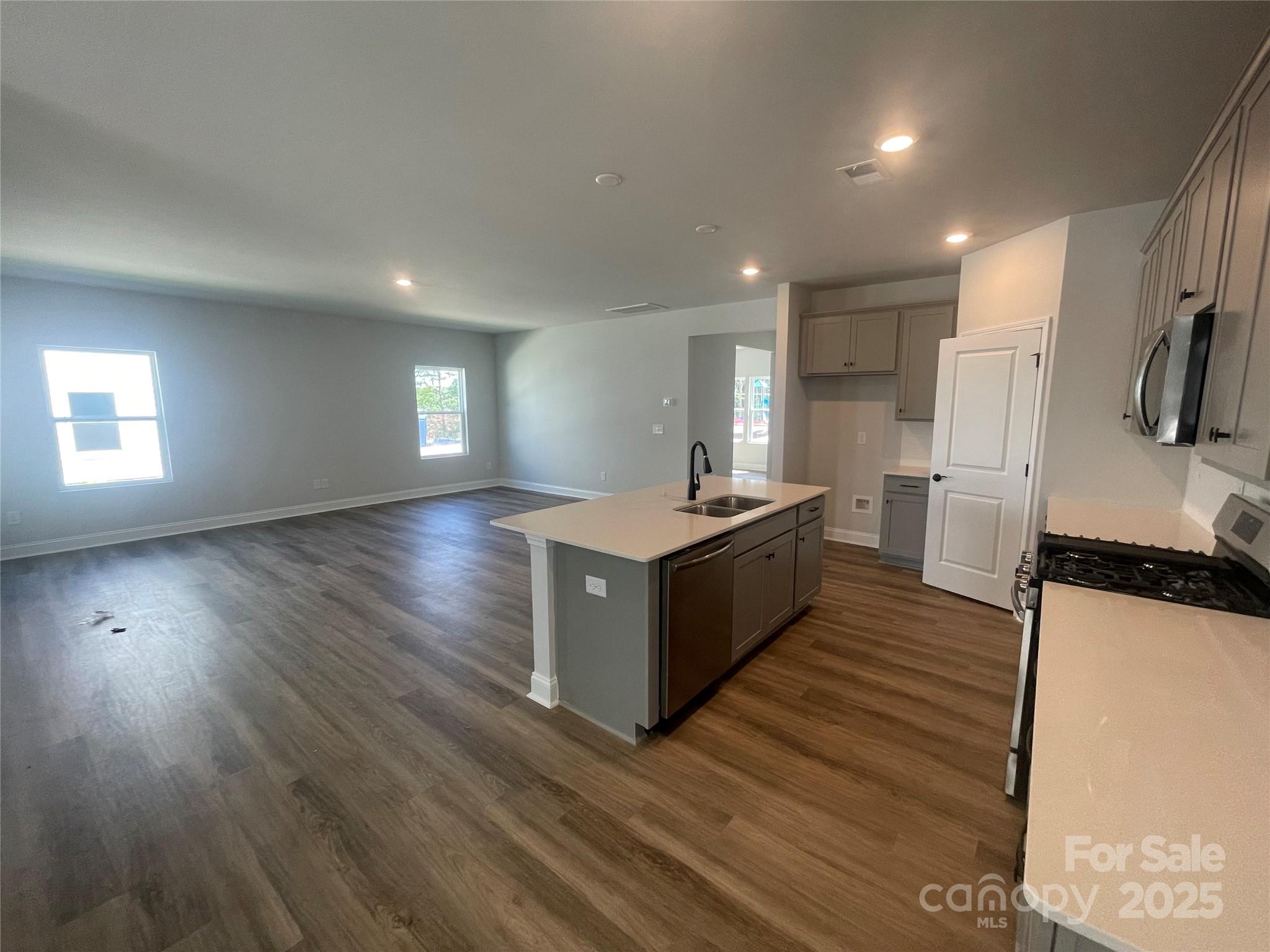 4041 Grommet Court