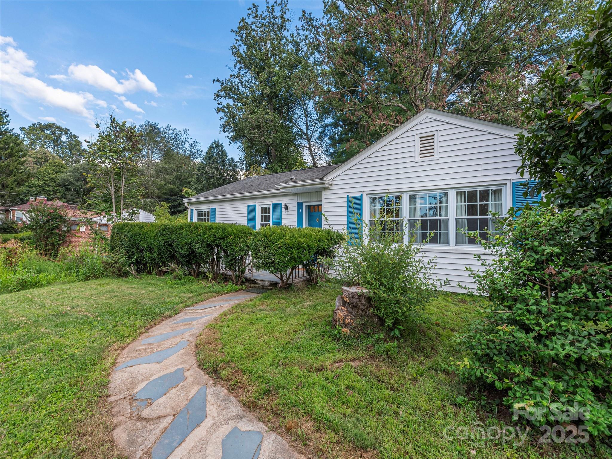 3 Forestdale Drive