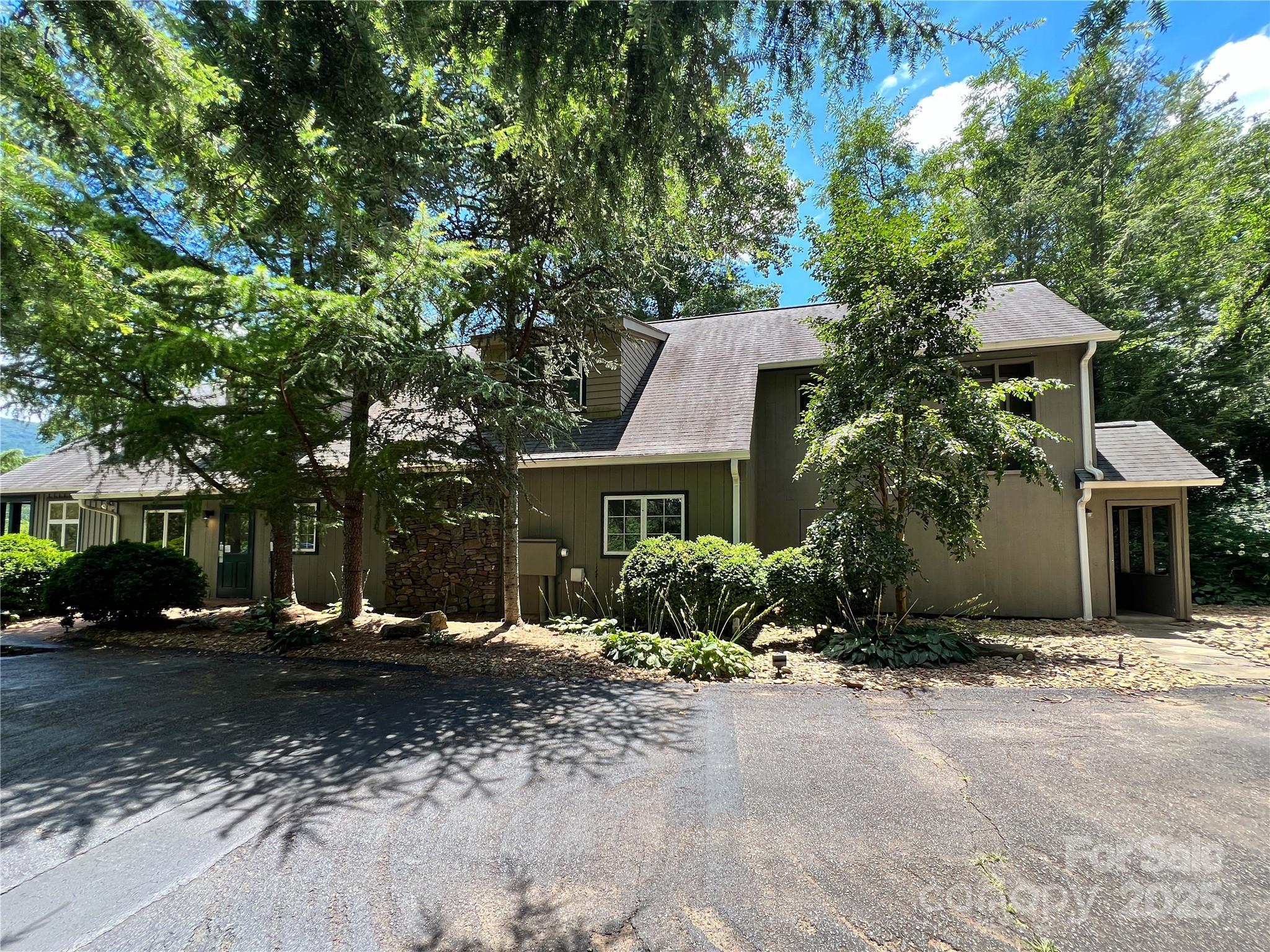 1275 Tunnel Road