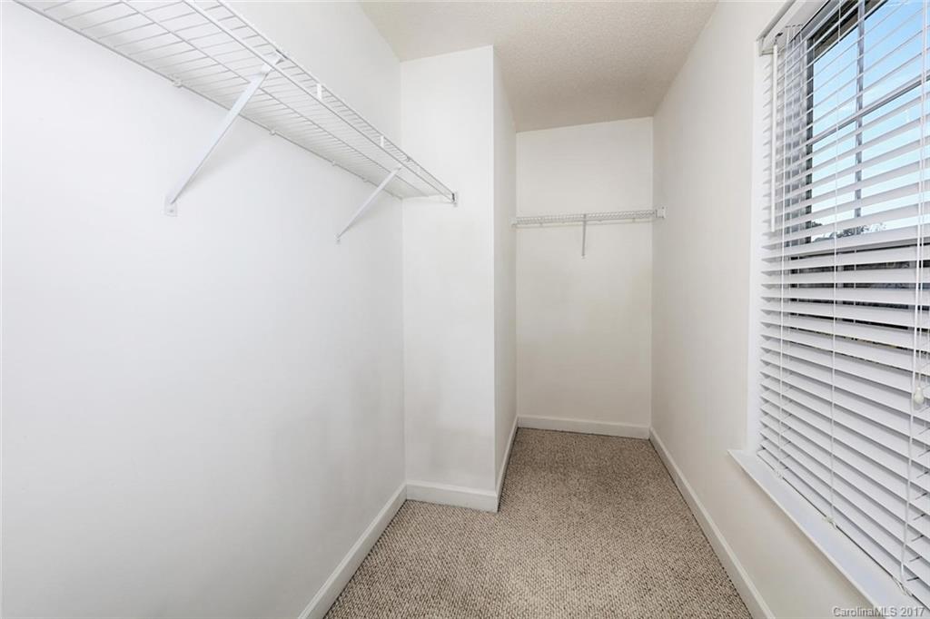 Raccoon Hollow - Residential