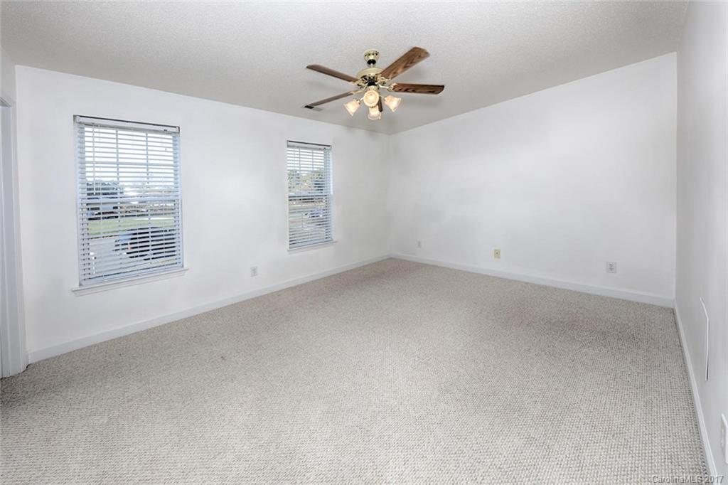 Raccoon Hollow - Residential