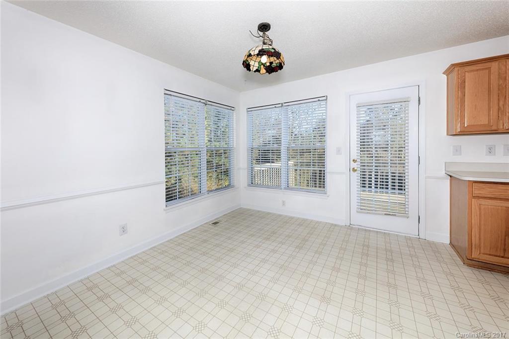 Raccoon Hollow - Residential