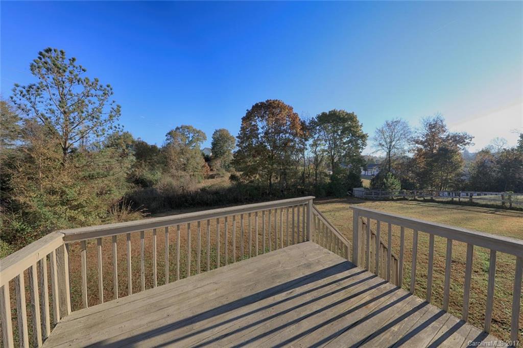 Raccoon Hollow - Residential