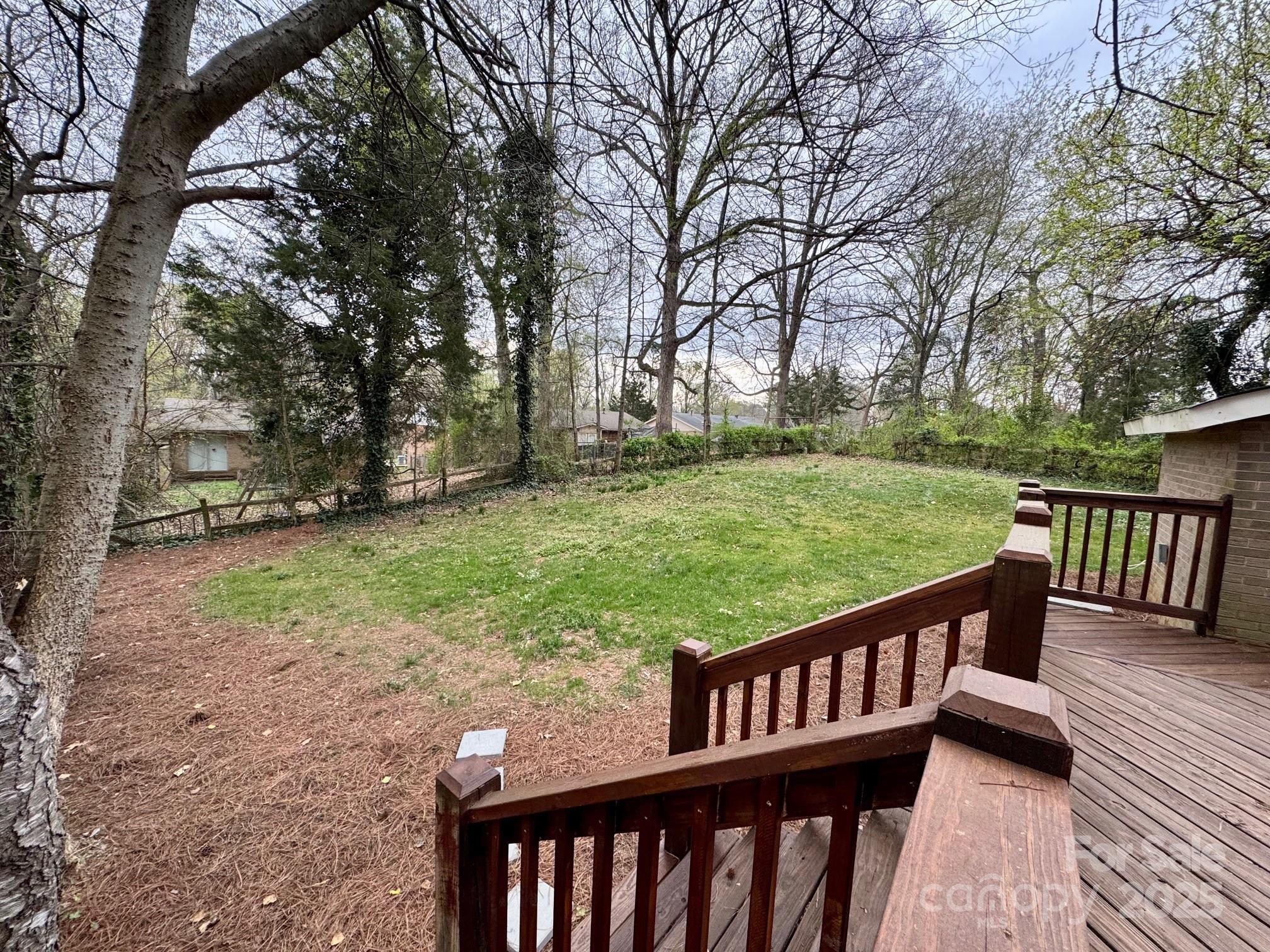 4805 Horizon Circle