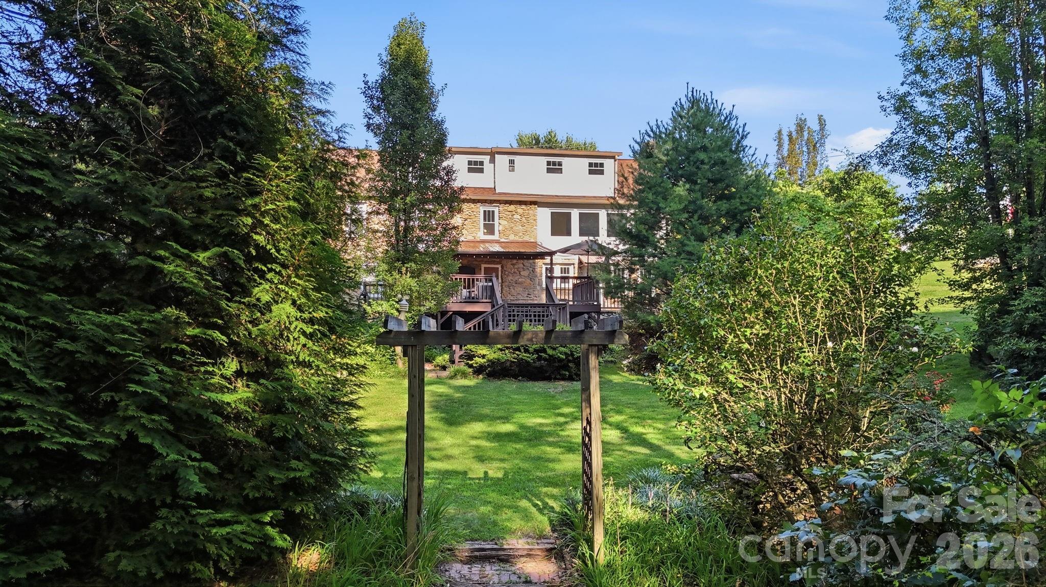 1686 Dutch Cove Road