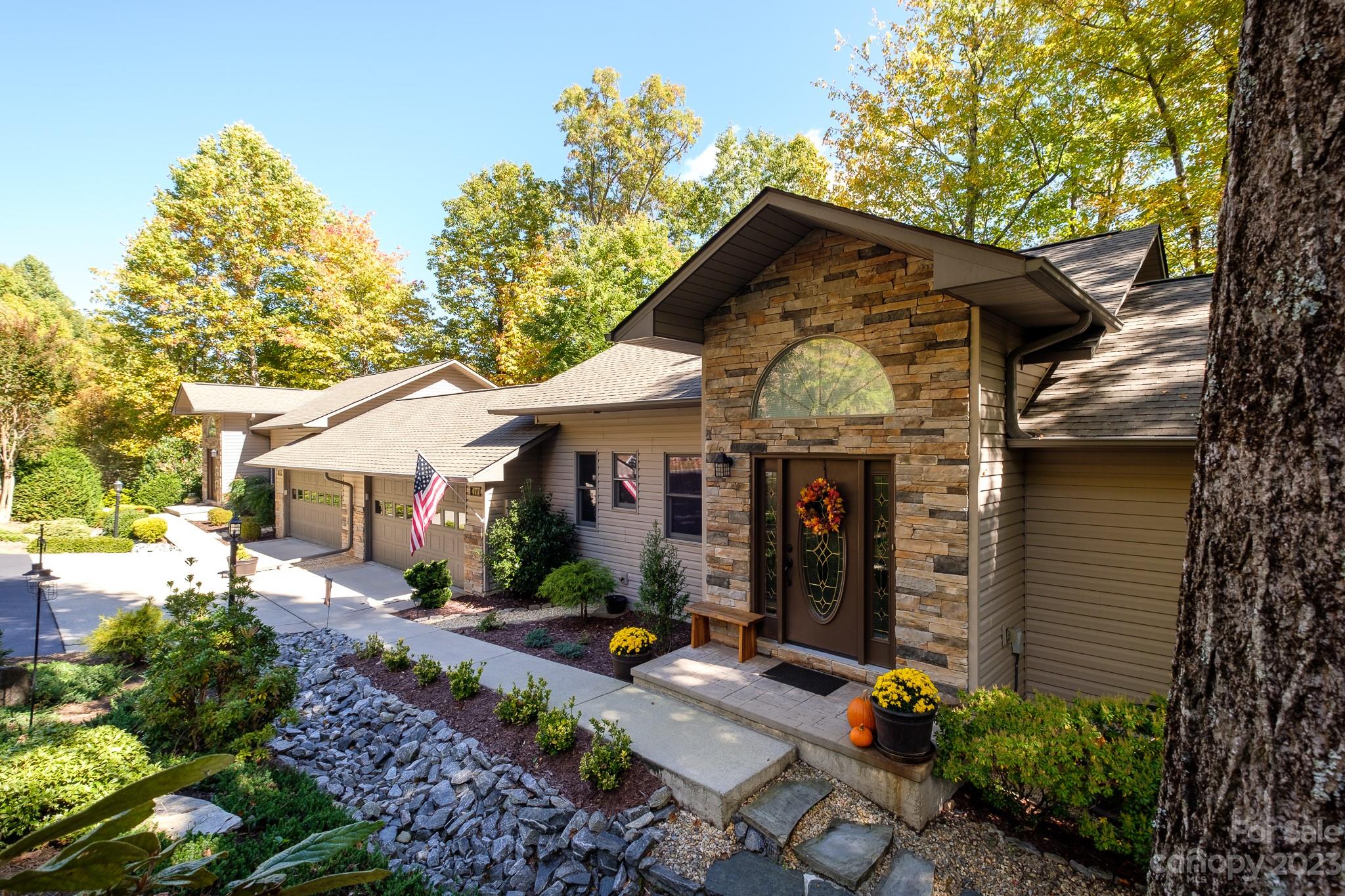 Connestee Falls - Residential